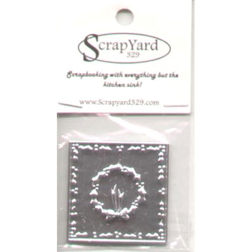 Silver Christmas Wreath Embossed Tins (4 Pack) / Scrap Yard 329
