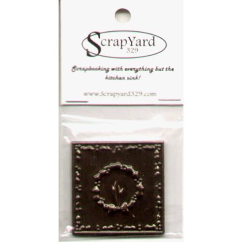 Antique Christmas Wreath Embossed Tins (4 Pack) / Scrap Yard 329